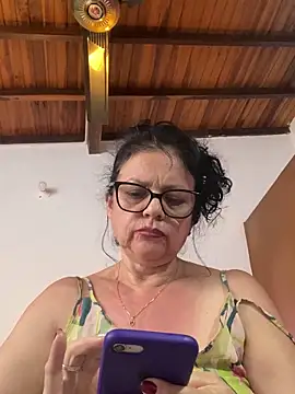 Webcam Model (Sharongirl07)  is live.Free join now!