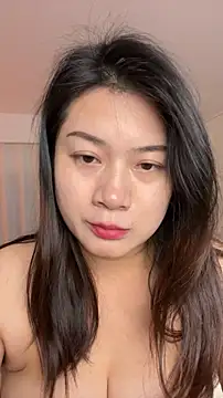 美女mo-mo-69在线直播