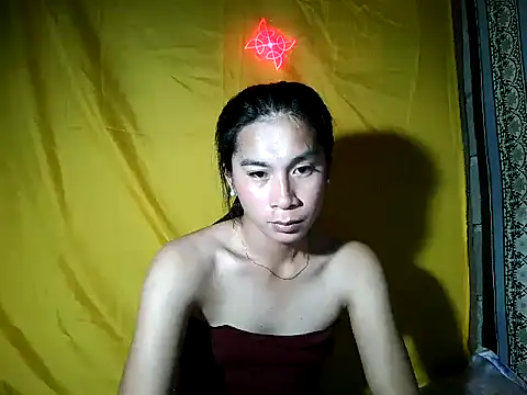 Asian_PrettyAle webcam