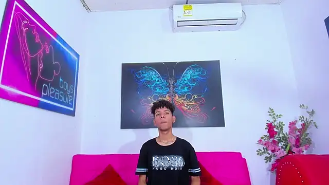 Spicy_guys webcam