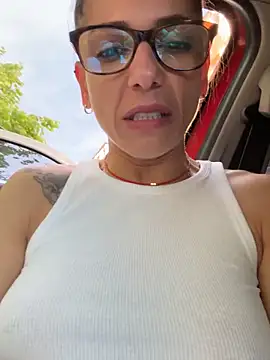 PlayfulShow webcam