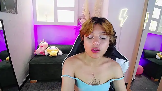 melodyy_as webcam