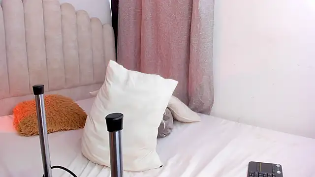 Madyson_Hot
