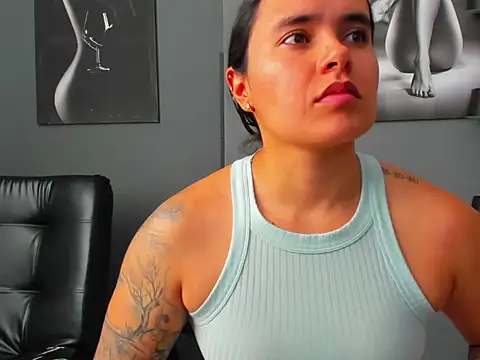 karlyjons12 webcam