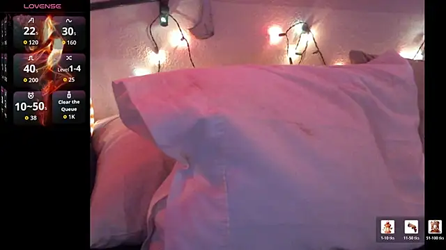 Pussyeat2please webcam