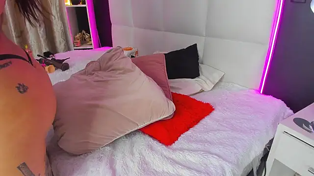 Gigi_duran webcam