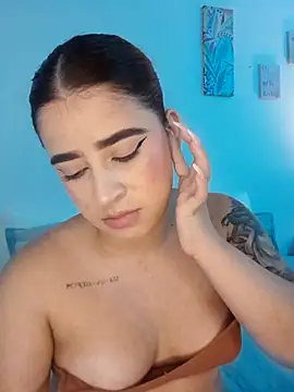 martina_connor1