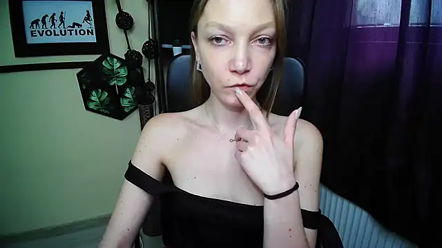 EmillyPlay live sex cam
