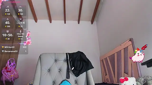 SkyeGabbyRose webcam