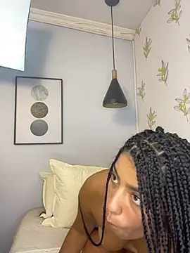 Laia_white live sex cam