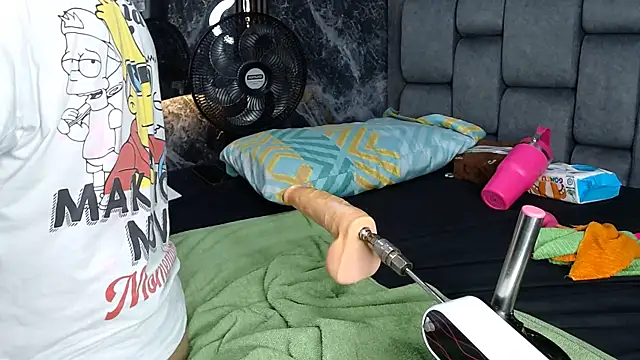 Couple_Gold69