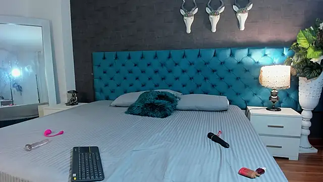 LunnaMoretti webcam