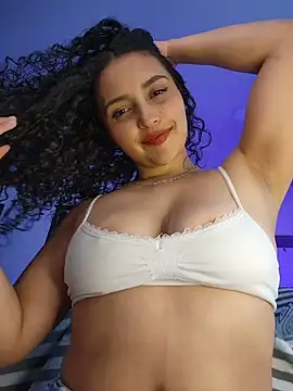 Lucy_Marin webcam