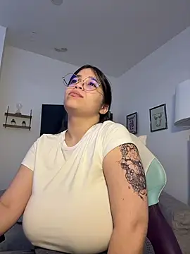 tati_reyess webcam