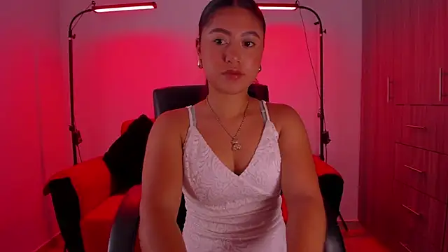 cloy_baby__ (F young) - off dress+ dance