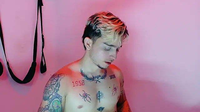 AliceandMax webcam