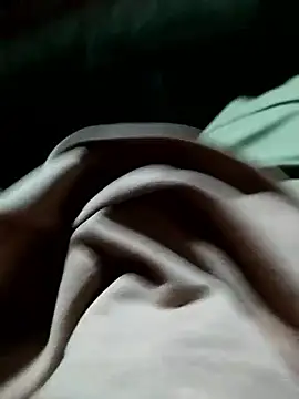 Tushu_under19_boy webcam