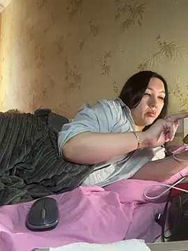 Naughtbaby_2025 webcam