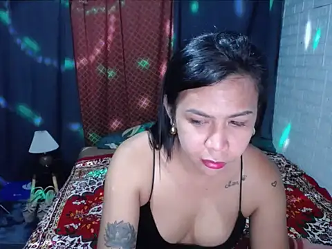 BriannaCruz24 webcam