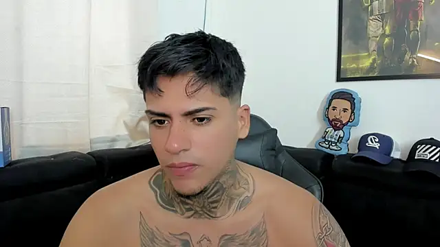 sweetlatinoboy webcam