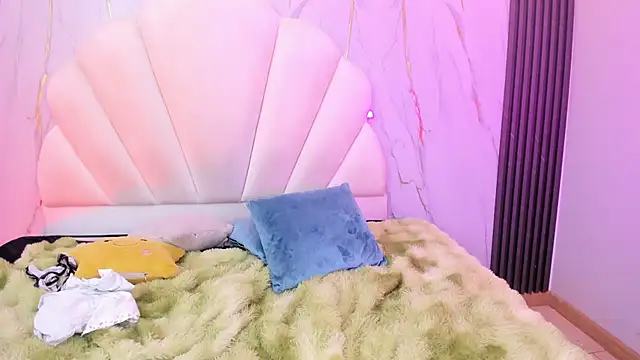 AliiceWonderland_ webcam