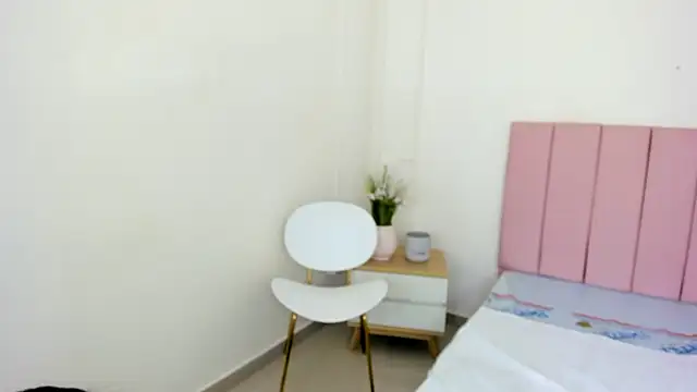 Mindy_Claker webcam