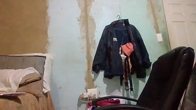 Nicky52 webcam