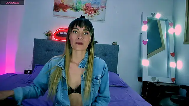 Lorena_sweet33 webcam