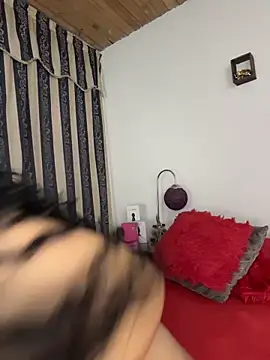 Webcam Model (JULYSEX1)  is live.Free join now!