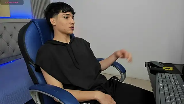 SamBlack_ webcam