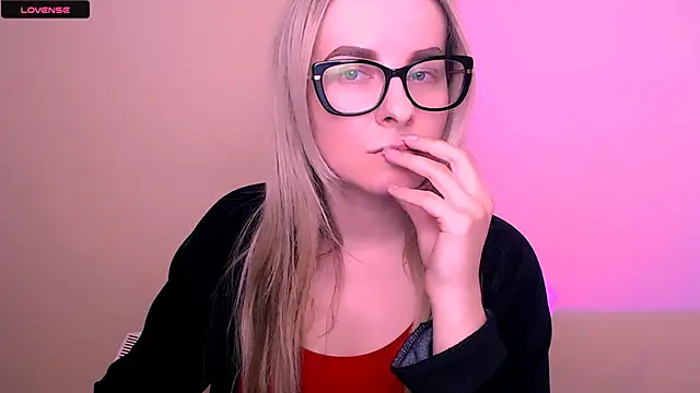 AnnePeach webcam