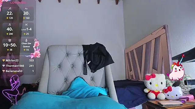SkyeGabbyRose webcam