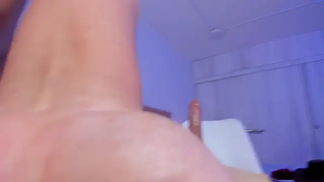 mia_hank webcam