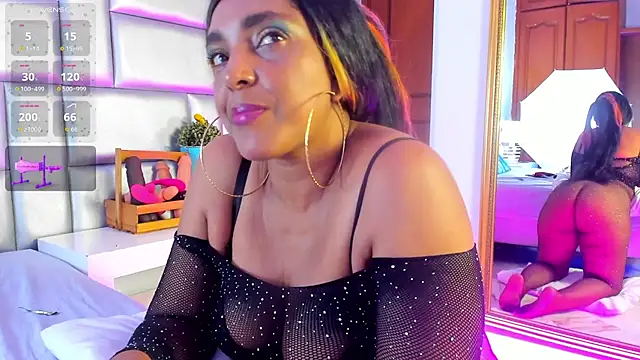 LovelyNickii webcam
