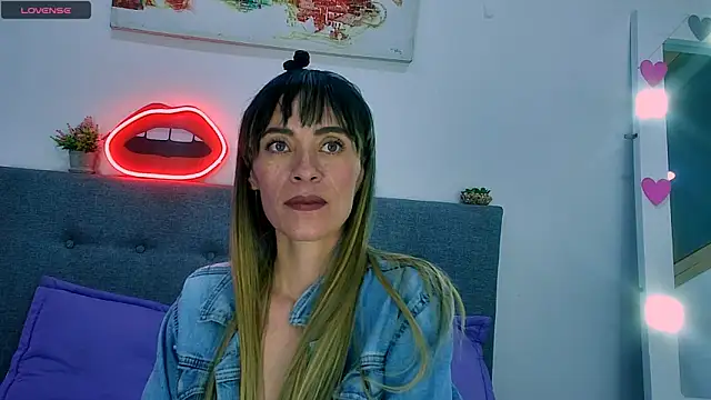 Lorena_sweet33 webcam