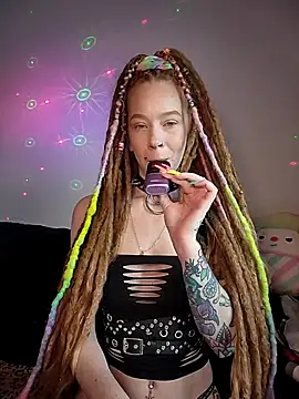 LucidLucy webcam