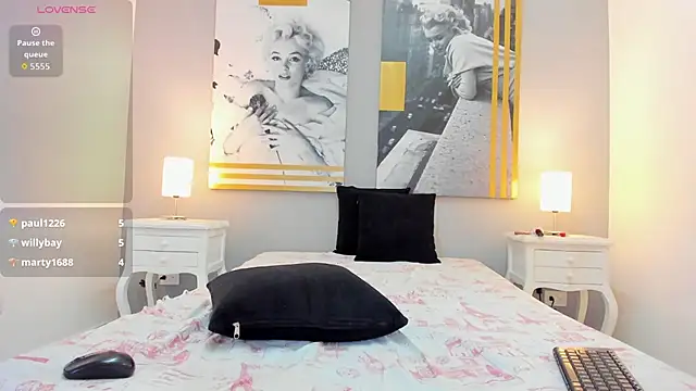 TracyDavis_ webcam
