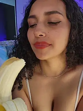 Lucy_Marin webcam