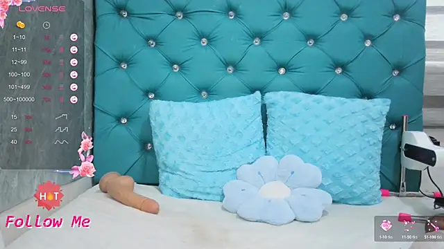 MAARYMOON webcam