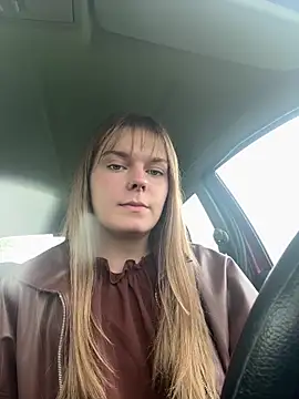 LisaFreierxx webcam