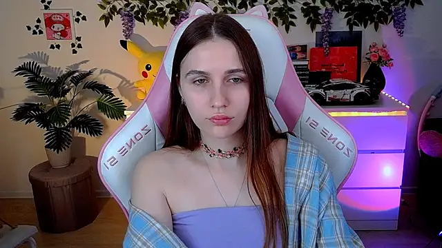 AliceCharmy webcam