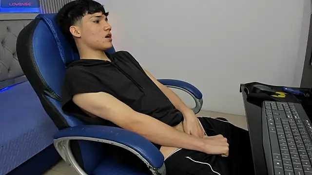 SamBlack_ webcam