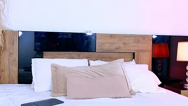 LucyHanks webcam