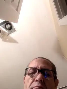 bobby69cock webcam