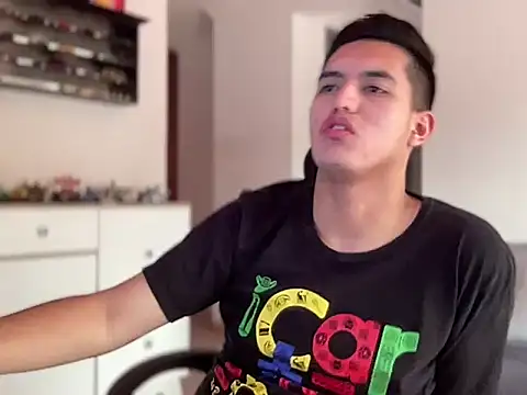 alexandergrey760886 webcam