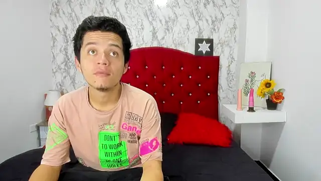 Alejandra_and_James_ webcam