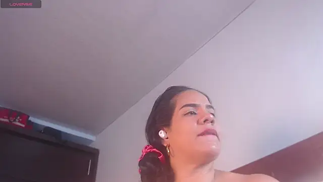 naughtypussydirtyxx webcam