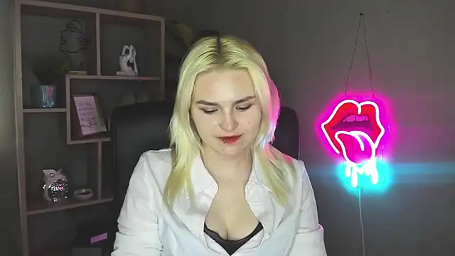 SweetLilyxo webcam