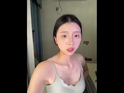 Y--F--LOVE webcam