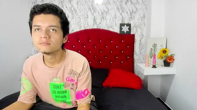 Alejandra_and_James_ webcam